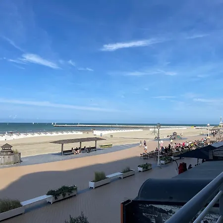 Lägenhet With Stunning Sea Views, Cleaning Included