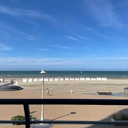 아파트 With Stunning Sea Views, Cleaning Included