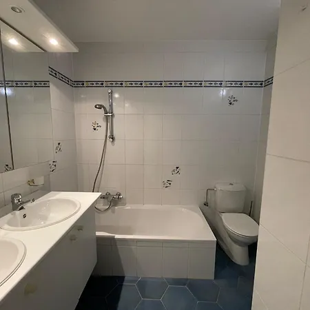 아파트 With Stunning Sea Views, Cleaning Included